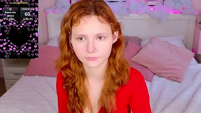 Snapshot of AlisHanson chatting on September 20, 2025, 9:14 am AlisHanson online show from September 20, 2025, 9:14 am