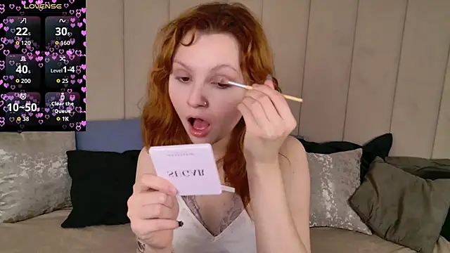 Snapshot of AlisHanson chatting on September 23, 2025, 9:27 am AlisHanson online show from September 23, 2025, 9:27 am