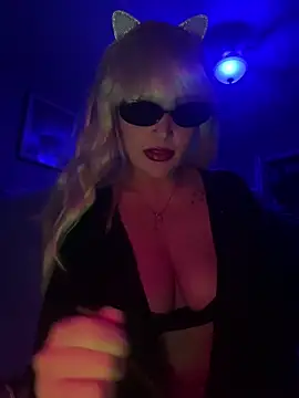 ElyzaJaymess online show from September 10, 2025, 12:42 am