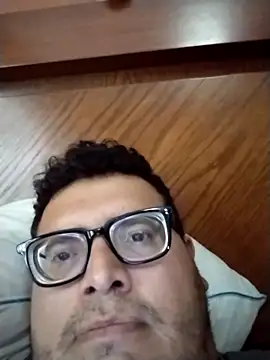 Snapshot of Santiagoqro85 chatting on September 21, 2025, 3:06 pm Santiagoqro85 online show from September 21, 2025, 3:06 pm