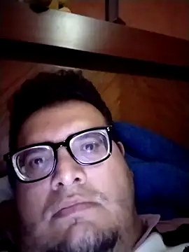 Snapshot of Santiagoqro85 chatting on October 1, 2025, 3:00 am Santiagoqro85 online show from October 1, 2025, 3:00 am