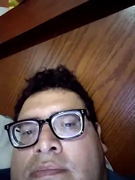 Snapshot of Santiagoqro85 chatting on October 12, 2025, 1:34 pm Santiagoqro85 online show from October 12, 2025, 1:34 pm