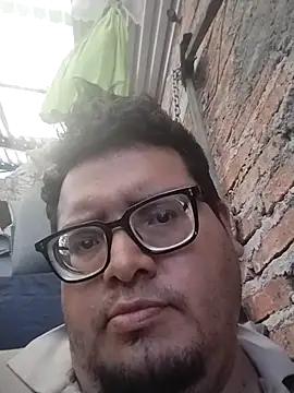 Snapshot of Santiagoqro85 chatting on October 13, 2025, 7:26 pm Santiagoqro85 online show from October 13, 2025, 7:26 pm