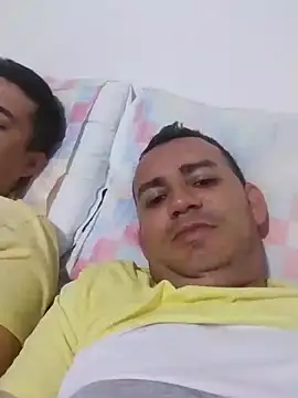 Snapshot of Erick_and_sergio chatting on September 22, 2025, 12:49 am Erick and sergio online show from September 22, 2025, 12:49 am