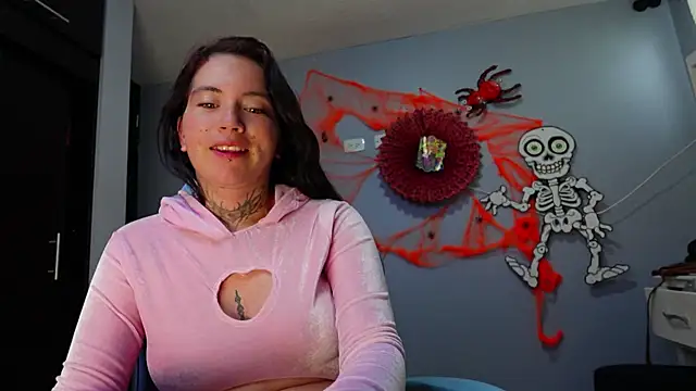 iriss cardenas online show from October 28, 2025, 11:31 am