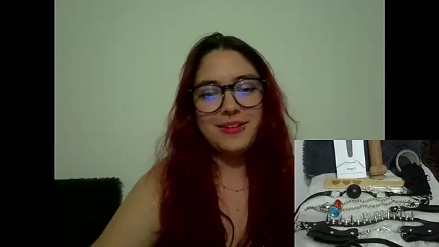 Viviana2400 online show from September 16, 2025, 12:22 am