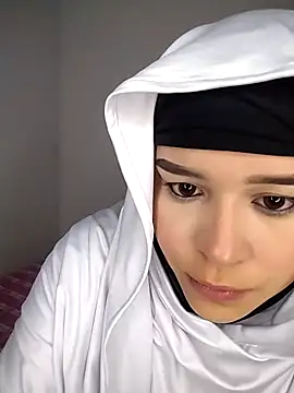 rhizanthella  online show from September 18, 2025, 11:19 pm