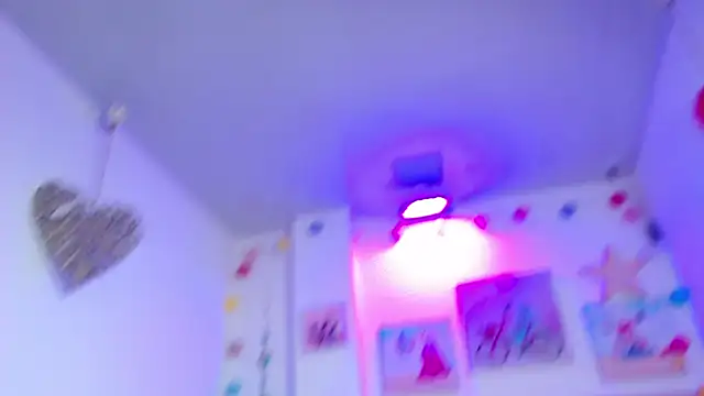 Snapshot of CHLOE_THUNDERS chatting on October 26, 2025, 5:41 am CHLOE THUNDERS online show from October 26, 2025, 5:41 am