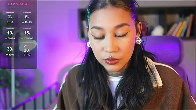 Anaya olyx online show from October 6, 2025, 4:57 am