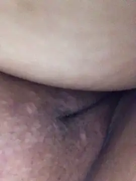 luzmelzinha online show from April 11, 2026, 11:41 pm