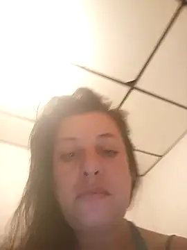 Brenda London online show from September 19, 2025, 3:32 am