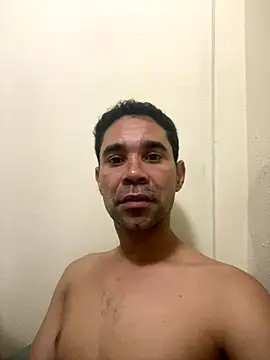 Snapshot of Reisy_HC chatting on October 3, 2025, 2:37 am Reisy HC online show from October 3, 2025, 2:37 am