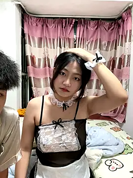 huahu1999 online show from September 27, 2025, 4:13 pm