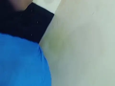 bigass cute online show from September 11, 2025, 9:37 pm