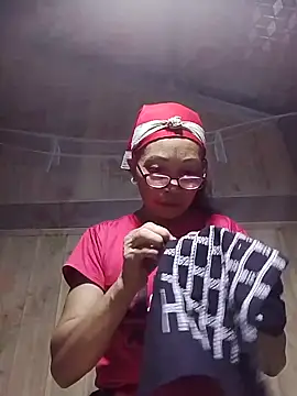 Snapshot of -Xuka-200 chatting on September 23, 2025, 12:12 pm -Xuka-200 online show from September 23, 2025, 12:12 pm