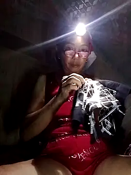 Snapshot of -Xuka-200 chatting on September 19, 2025, 12:53 pm -Xuka-200 online show from September 19, 2025, 12:53 pm