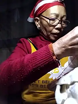 -Xuka-200 online show from February 4, 2026, 11:44 pm