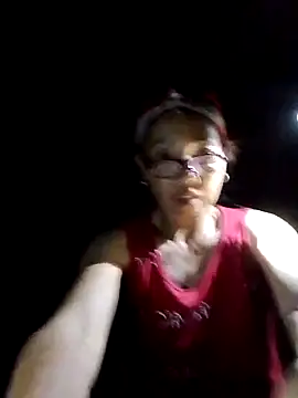 Snapshot of -Xuka-200 chatting on October 6, 2025, 10:32 pm -Xuka-200 online show from October 6, 2025, 10:32 pm