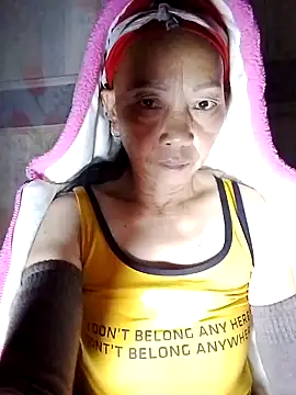 -Xuka-200 online show from November 24, 2025, 10:32 pm