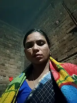 Notyriya7 online show from November 17, 2025, 2:32 pm