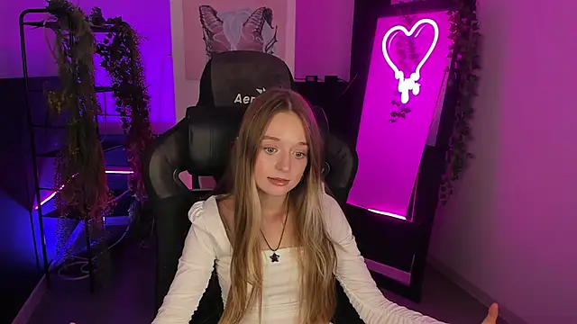 AleksaNight online show from September 14, 2025, 11:54 am