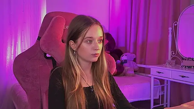 AleksaNight online show from September 19, 2025, 5:44 am