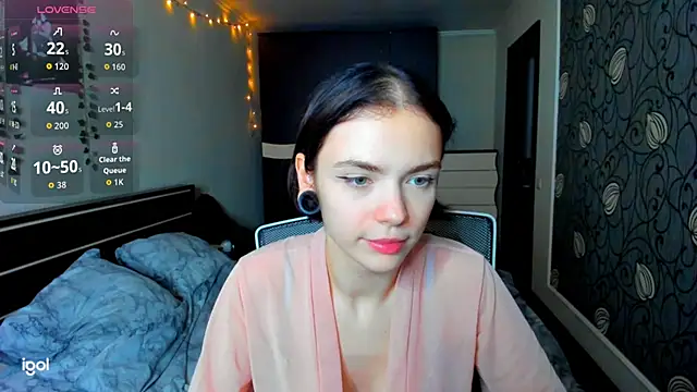 bonnybimi online show from October 15, 2025, 5:43 pm