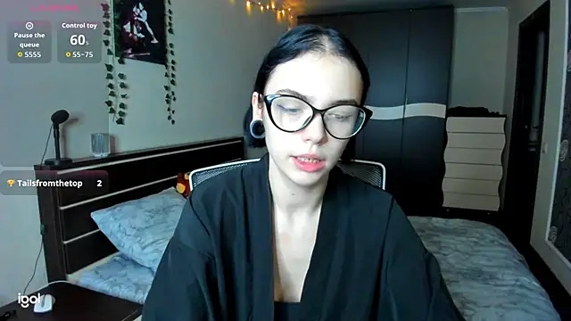 bonnybimi online show from November 7, 2025, 3:38 pm