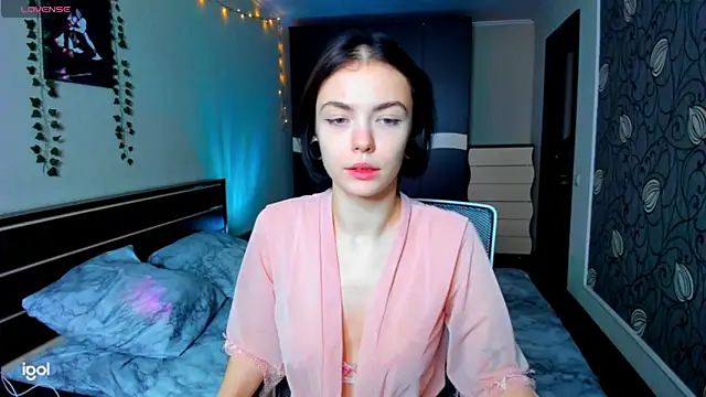 bonnybimi online show from September 30, 2025, 1:50 pm