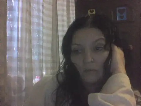 Breezy 88 online show from November 9, 2025, 11:25 am