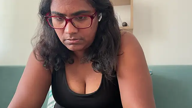 Snapshot of indiangodddess chatting on November 19, 2025, 12:05 pm indiangodddess online show from November 19, 2025, 12:05 pm