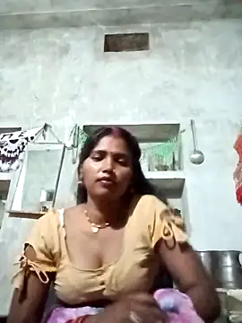 Snapshot of Cm_pooja chatting on October 3, 2025, 9:49 pm Cm pooja online show from October 3, 2025, 9:49 pm