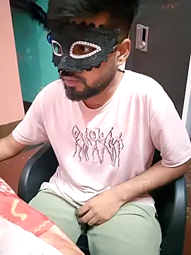 soniriyaa010101 online show from February 9, 2026, 5:55 pm