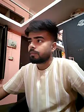 soniriyaa010101 online show from April 7, 2026, 8:49 am