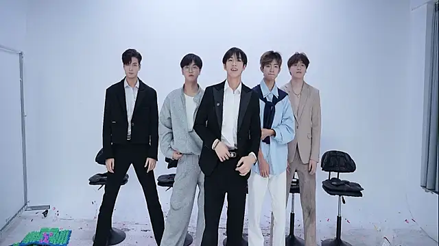 JL-sweetbaby1 online show from October 10, 2025, 2:18 pm