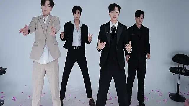 JL-sweetbaby1 online show from October 1, 2025, 1:37 pm