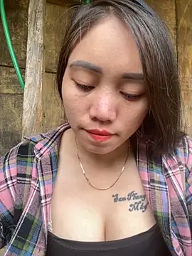 Snapshot of chipp-bong chatting on October 23, 2025, 1:26 am chipp-bong online show from October 23, 2025, 1:26 am