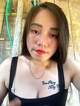 Snapshot of chipp-bong chatting on October 18, 2025, 6:37 am chipp-bong online show from October 18, 2025, 6:37 am