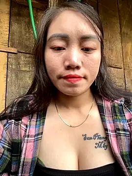 Snapshot of chipp-bong chatting on October 30, 2025, 12:31 am chipp-bong online show from October 30, 2025, 12:31 am