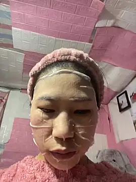 Snapshot of Mollie_jane chatting on March 4, 2026, 1:19 pm Mollie jane online show from March 4, 2026, 1:19 pm