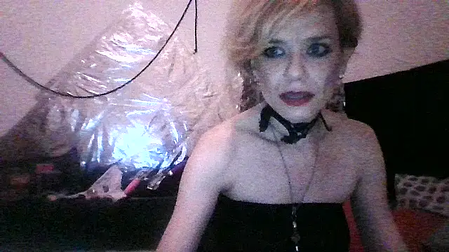 czech slut whore wife online show from October 31, 2025, 10:49 pm