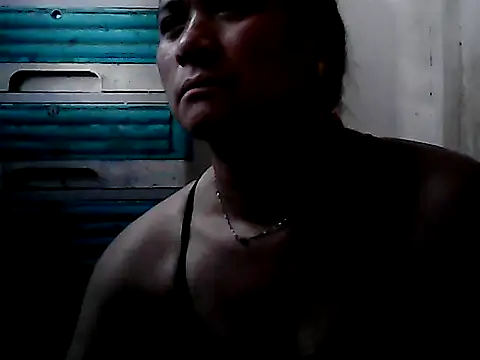 Snapshot of yoursPinayMama1682 chatting on October 11, 2025, 10:44 pm yoursPinayMama1682 online show from October 11, 2025, 10:44 pm