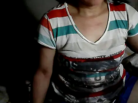 Snapshot of yoursPinayMama1682 chatting on September 20, 2025, 12:15 am yoursPinayMama1682 online show from September 20, 2025, 12:15 am