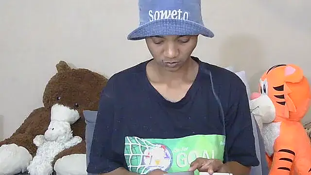 JANIELEE online show from September 22, 2025, 8:37 pm