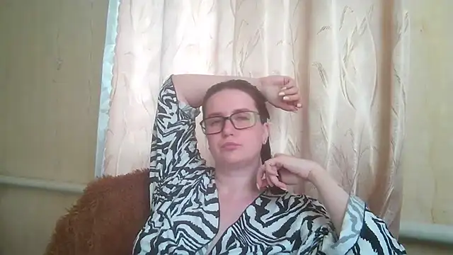 Galavyn online show from May 11, 2026, 4:04 pm