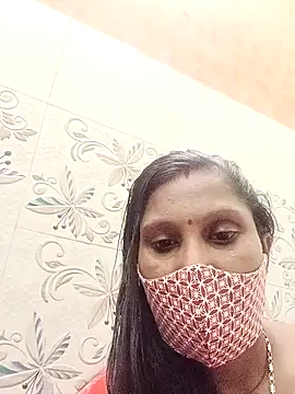 Hotty-arohi online show from November 6, 2025, 10:52 am