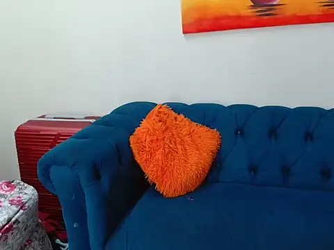 YummyJellybooty13 online show from September 24, 2025, 6:47 pm