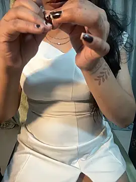 Snapshot of tanvi_001 chatting on October 25, 2025, 5:06 am tanvi 001 online show from October 25, 2025, 5:06 am