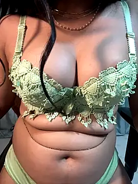 Snapshot of tanvi_001 chatting on October 28, 2025, 4:46 am tanvi 001 online show from October 28, 2025, 4:46 am