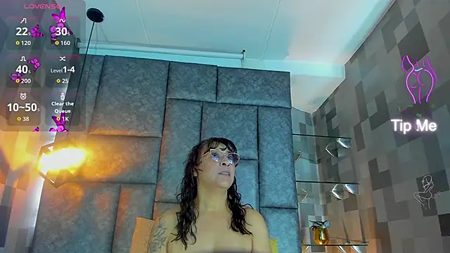 Snapshot of Jenni_Zeller chatting on September 18, 2025, 1:03 pm Jenni Zeller online show from September 18, 2025, 1:03 pm